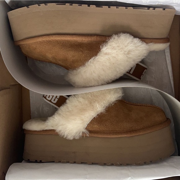 FUNKETTE UGGS - Picture 4 of 4